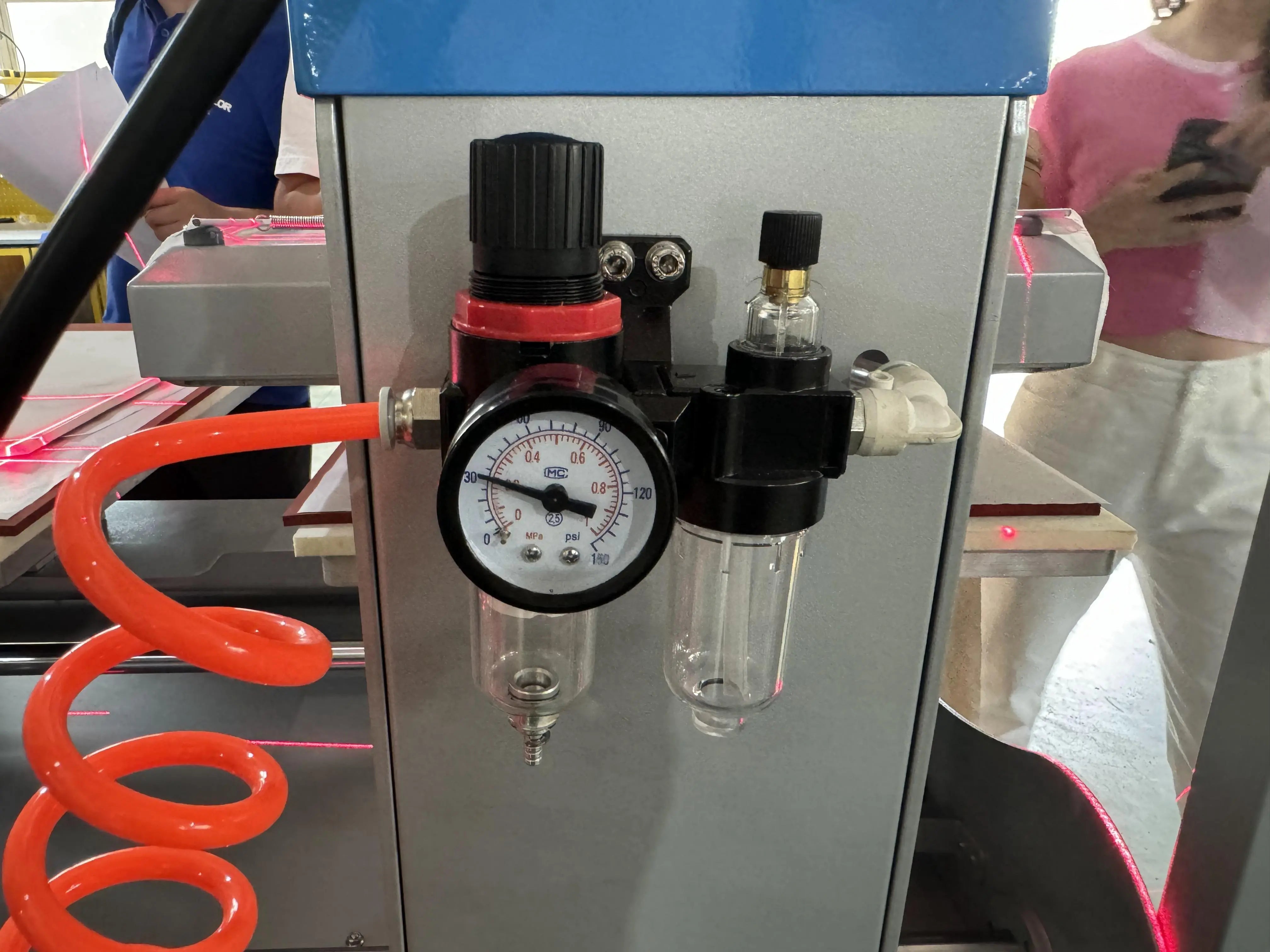 AUDLEY Pro Dual-Station Heat Transfer Machine for DTF Printing – High-Precision, Semi-Automatic Press with Pneumatic Adjustment and Infrared Locator